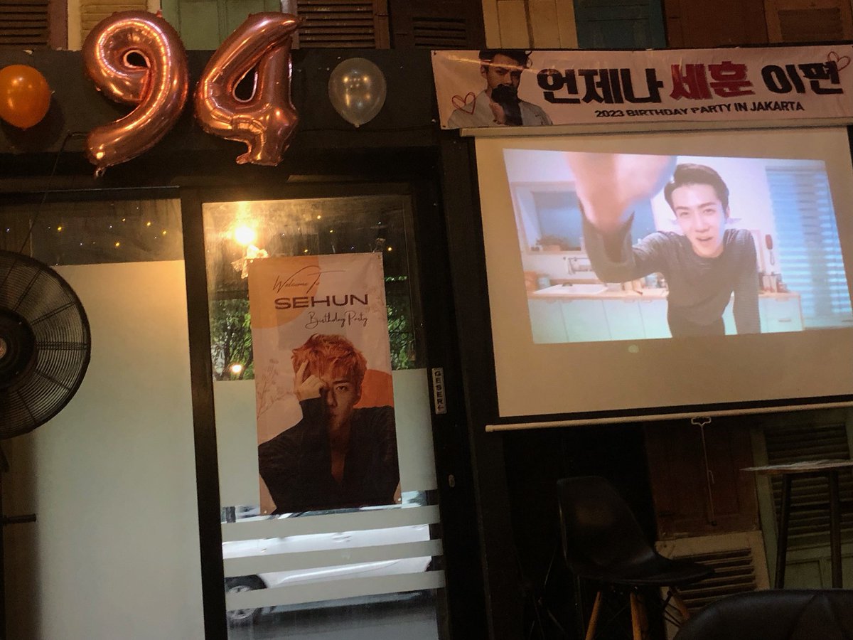 OhSehunGlobal's tweet image. Sehun Birthday Party in Jakarta has started!! 😍🥳🎉

#SEHUN #세훈 #30thSpringWithSEHUN
#HappySEHUNDay