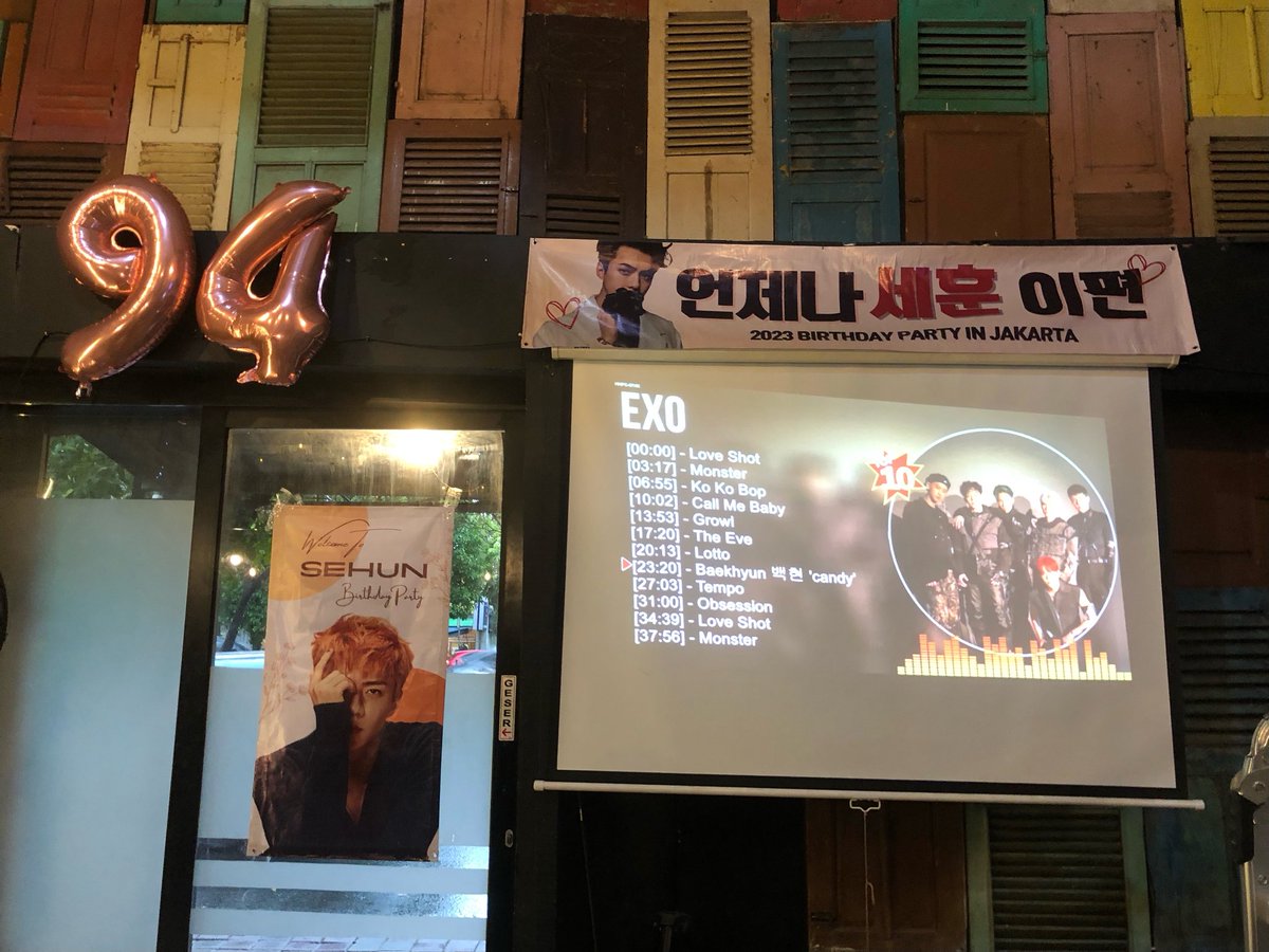 OhSehunGlobal's tweet image. More pictures of Cafe Decorations 🎀

#SEHUN #세훈 #30thSpringWithSEHUN #HappySEHUNDay