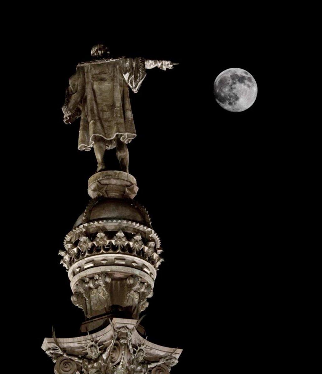 Manolonchelo's tweet photo. Monument to Colon - Barcelona https://t.co/XwMk1vbBOr