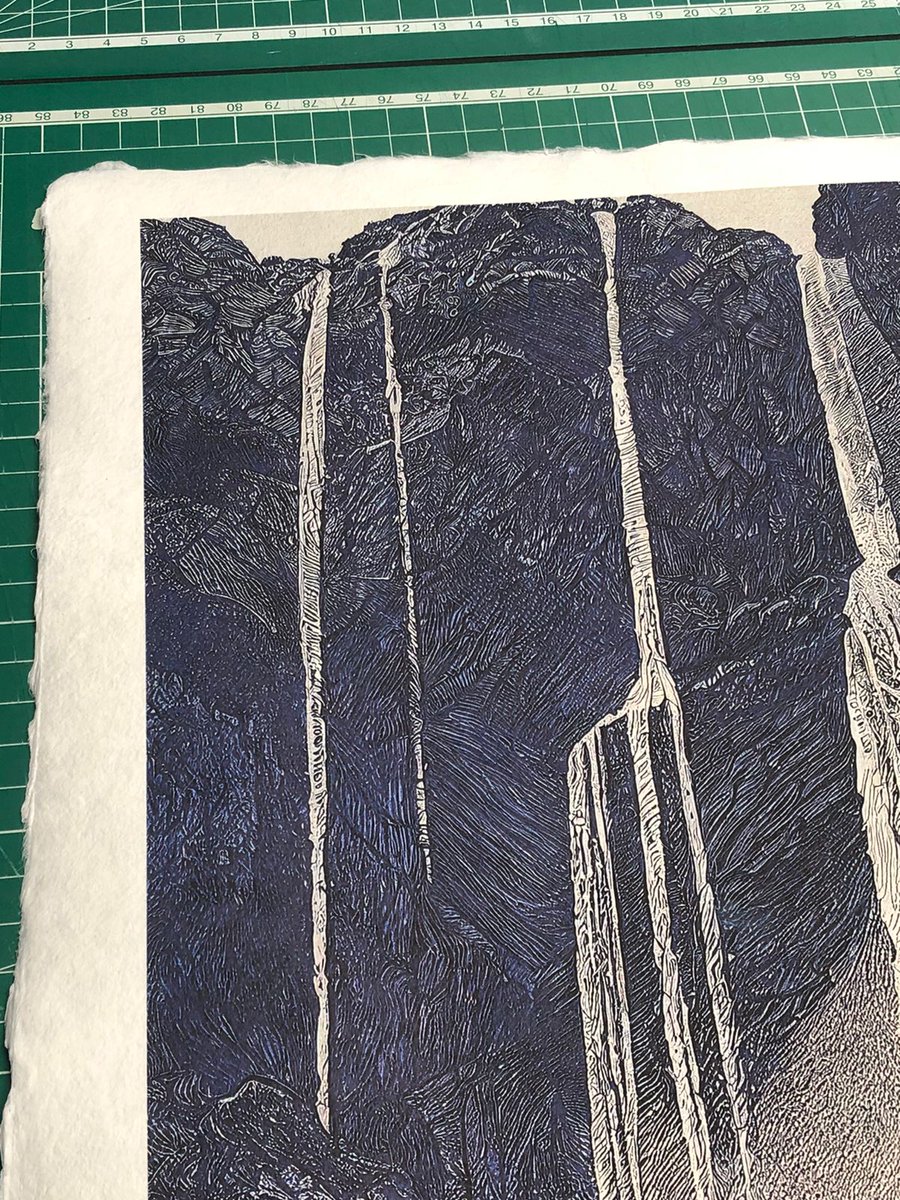 smnta___'s tweet photo. GM Friends 😊

Havasu Falls Physical Print  💧
Owned by @jak_vault 

Using A3+ Tesuki Washi Ezhicen Deckle Edge paper  110 gsm 🔵

And now preparing to shipping  💙

What do you think? https://t.co/NBP3r5FiZb