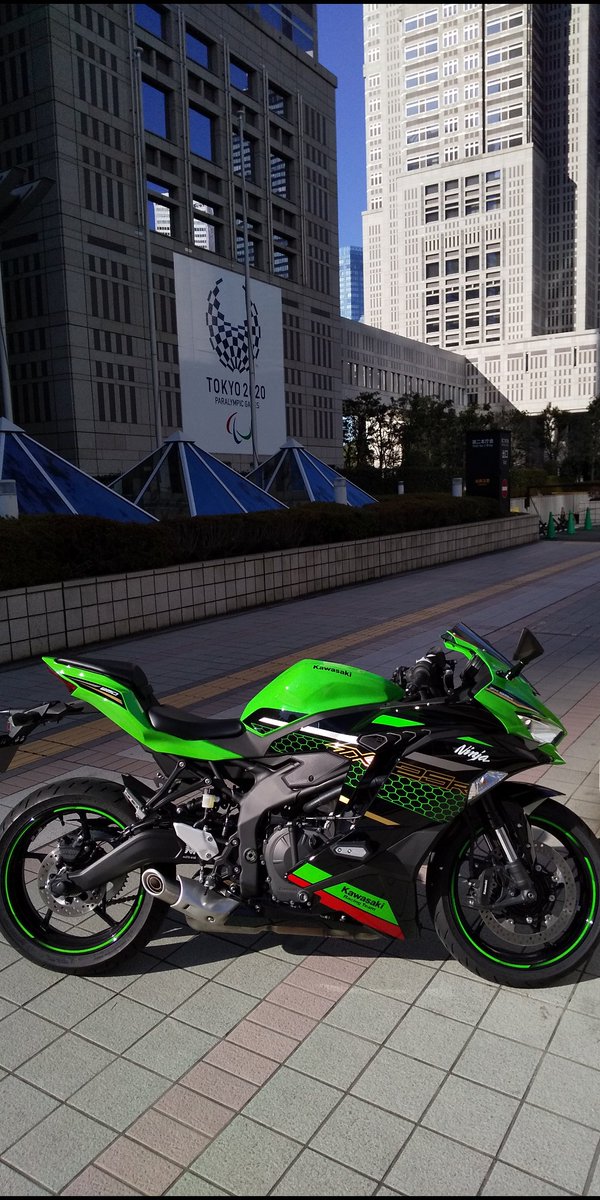 Genshin_zx25r's tweet image. なぜかカワサキしか買ってこなかった。AR50-Ⅱ、ZX-4 F-Ⅲ、KR250、そしてZX-25R SE KRT。#過去のバイク #AR50 #ZX4 #KR250 #ZX25R
