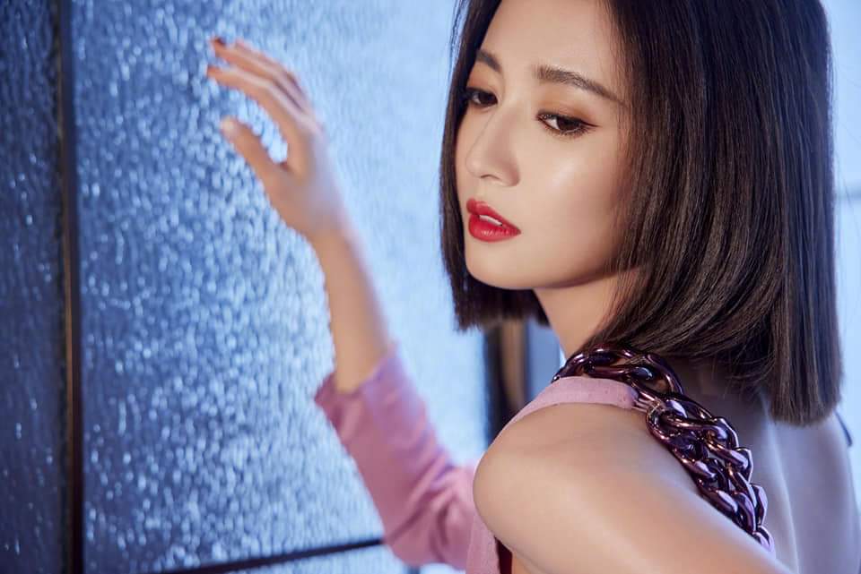 cheiyr_f's tweet photo. ลุคนี้ดูสวยเก๋มาก #เฉินอวี้ฉี ร่วมงานอีเว้นท์แบรนด์ TOM FORD ที่เซี่ยงไฮ้

#ChenYuqi #陈钰琪 #YukeeChen https://t.co/p07r7VDzwP