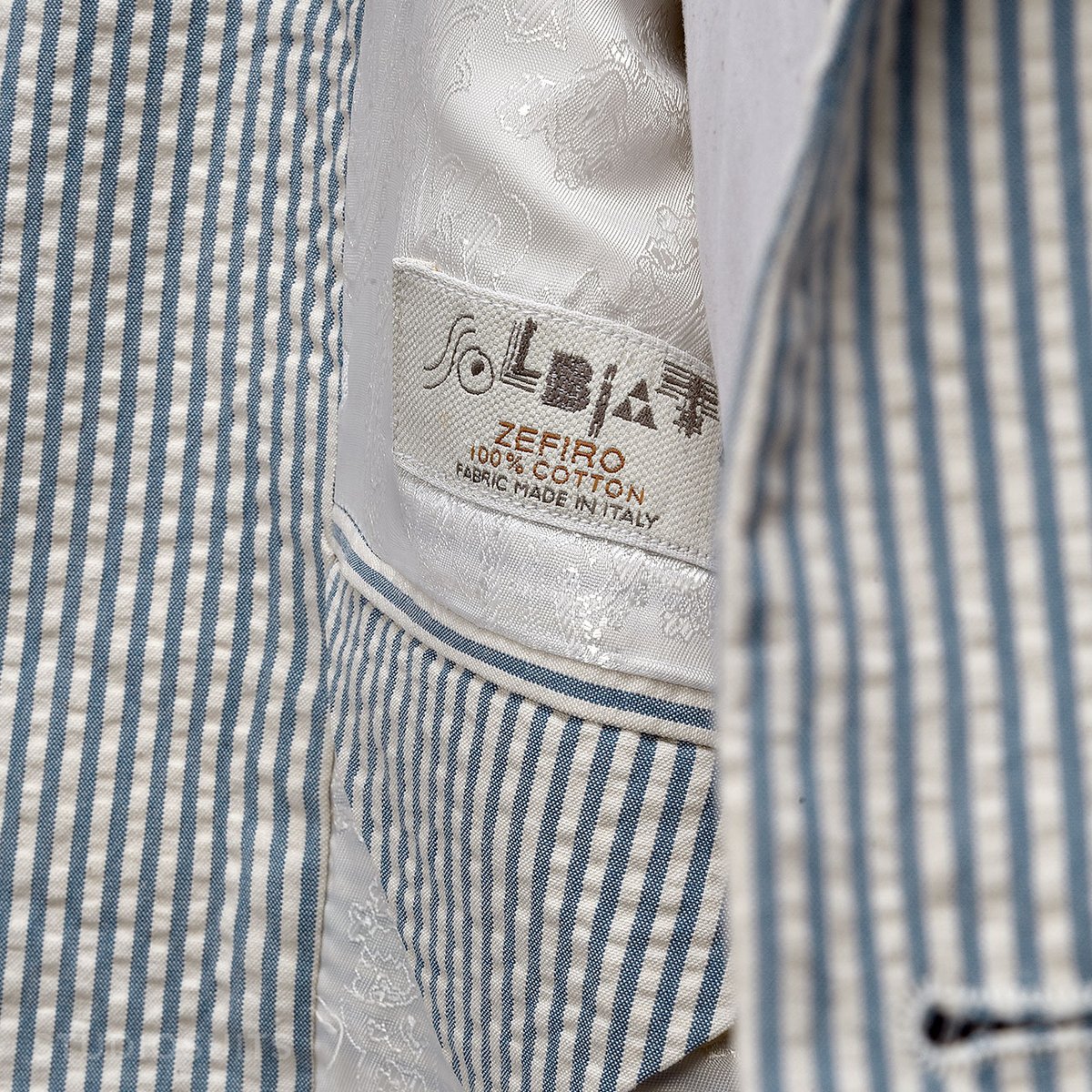 StudioSuits's tweet image. Customer Order Spotlight!
Suit commissioned by our Client from California.

Beat the heat in style with our Seersucker Suits, perfect for a relaxed look on spring or summer days.

Bag this dapper look here: bit.ly/3UzrVaQ
#studiosuits #customerorder #saturdaylooks