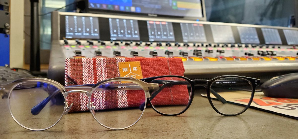 6ftSamIII's tweet photo. Those Friday feels hit different in my new MYKC Eyewear glasses from Vision Source Eyecare π
Tons of awesome, well-made designs made with KC landmarks in mind! I got the KC Jazz & the Western Auto!
Check 'em out! π
https://t.co/fdwtQVCJq2
https://t.co/MxI6gC3y91
#MYKC #ad https://t.co/BKfzgyzqfl