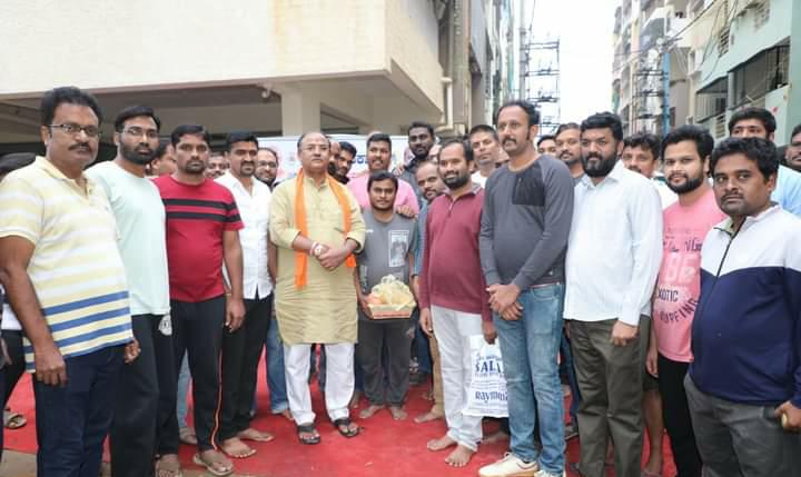RajeshReddyMV's tweet photo. @narendramodi
@JPNadda
@AmitShah
@dpradhanbjp
@mansukhmandviya
@ArvindLBJP
Waiting for Good news from you all #ArvindLimbavaliforMahadevapura https://t.co/soAlJeBqqn