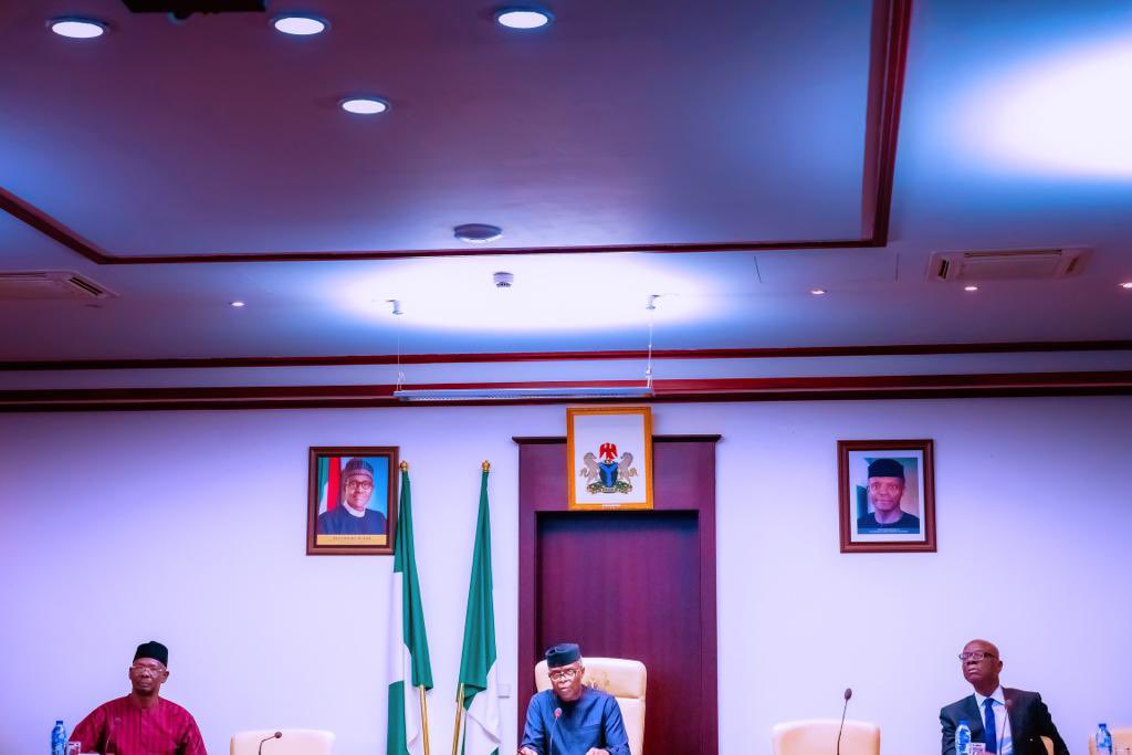 GhesheS's tweet photo. The Osinbajo-led committee also approved N250 billion to execute the 2023 projects, those scheduled for implementation under the #NPRGS for the year include:
• Provision of 100,000 homes for low-income earners to create 1 million jobs directly and indirectly. #OsinbajoStrides https://t.co/CJUAJLA661