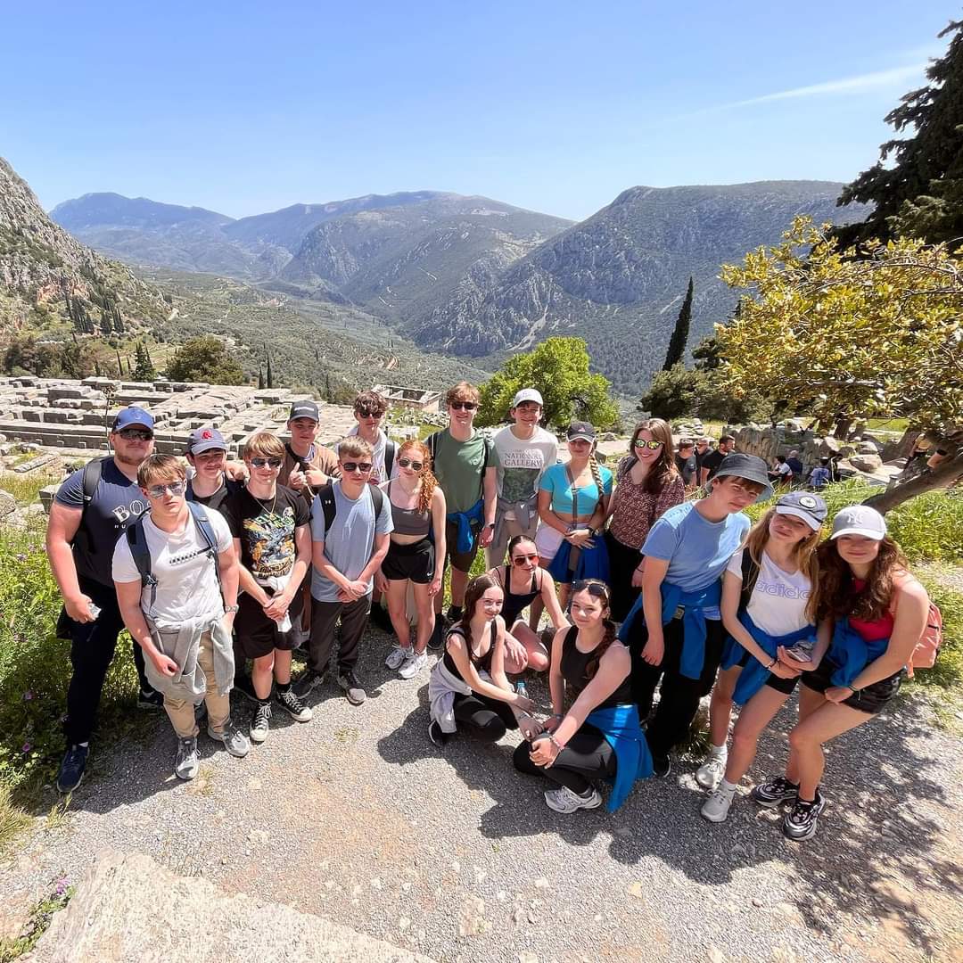 stmarys_college's tweet photo. We are so sad to say goodbye to Greece but we finished the trip on a high as we visited the beautiful site of Delphi where the Oracle of Apollo would give prophesies. Our Oedipus and Jocasta even found their sphinx in the museum!
#delphi #greektrip #sadtoleave #seeyousoon https://t.co/sByrG5B8Ex