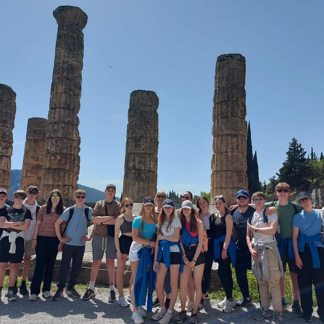 stmarys_college's tweet photo. We are so sad to say goodbye to Greece but we finished the trip on a high as we visited the beautiful site of Delphi where the Oracle of Apollo would give prophesies. Our Oedipus and Jocasta even found their sphinx in the museum!
#delphi #greektrip #sadtoleave #seeyousoon https://t.co/sByrG5B8Ex