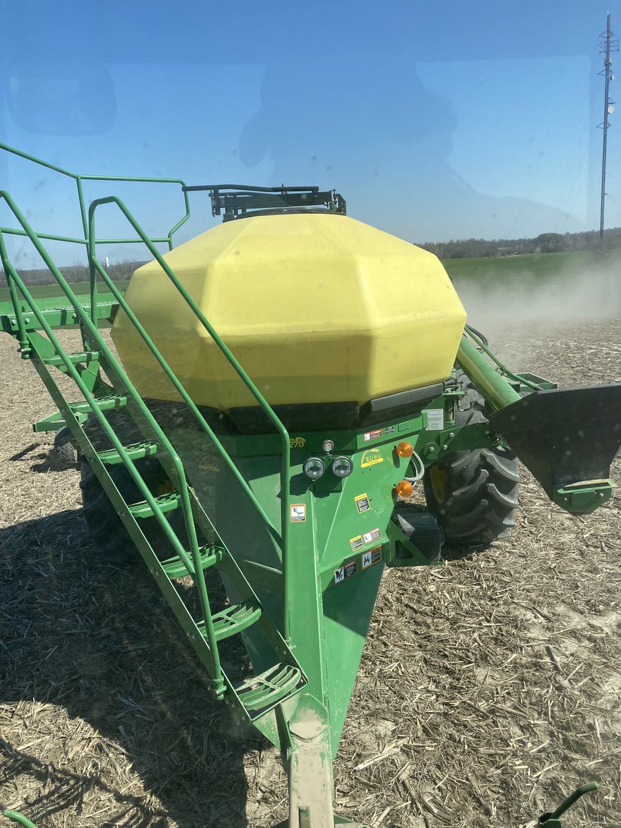 Time to join the #plant23 crew! Unreal weather. Setting up for some great #cowchow