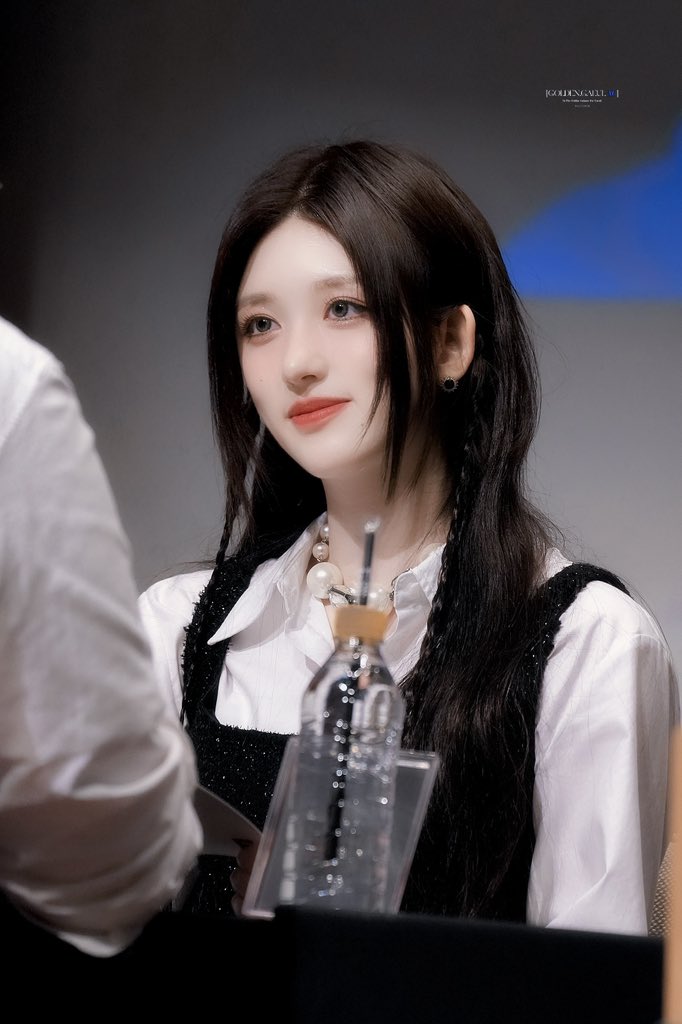 「🦋」 230414 

#IVE #아이브 #GAEUL #가을 #김가을