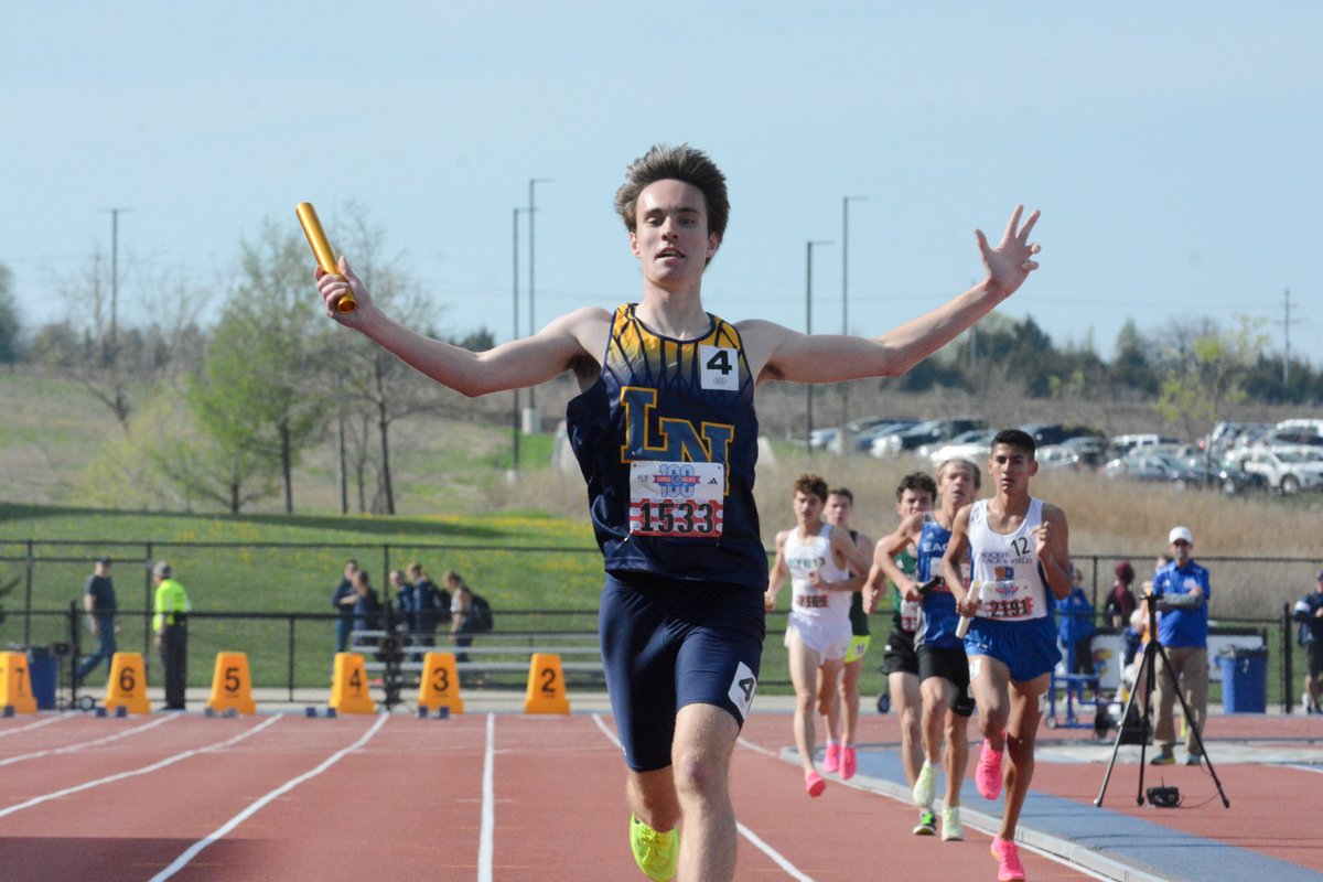 Liberty North's 4xMile team wins the event at the KU Relays. Their time of 17:47 is a new meet record! 

The 2022 Cross Country State Champions are showing their strength on the track, too. 

📸: <a href="/liamkeating7/">Liam</a>