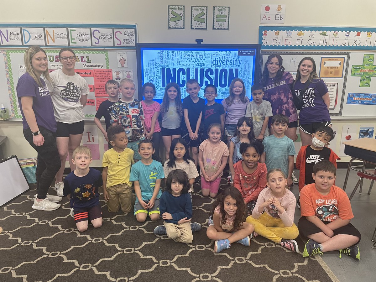 We had a visit from @BHSActivities @bhsolympics  this morning! Our class took the pledge to “Be the Change” and “Choose to Include”! 🧩 Thank you to Anne, Libby, Emily, and Olivia for visiting this morning!