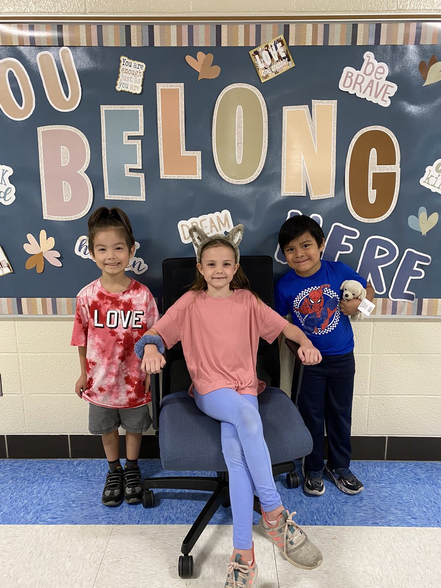 cjhasz's tweet photo. Congratulations to Minto, Gwendolyn, and Fernando for being great role models at Churchill. They are this week’s Star Ticket Winners. #chhohuskies https://t.co/nscCJHaRDe