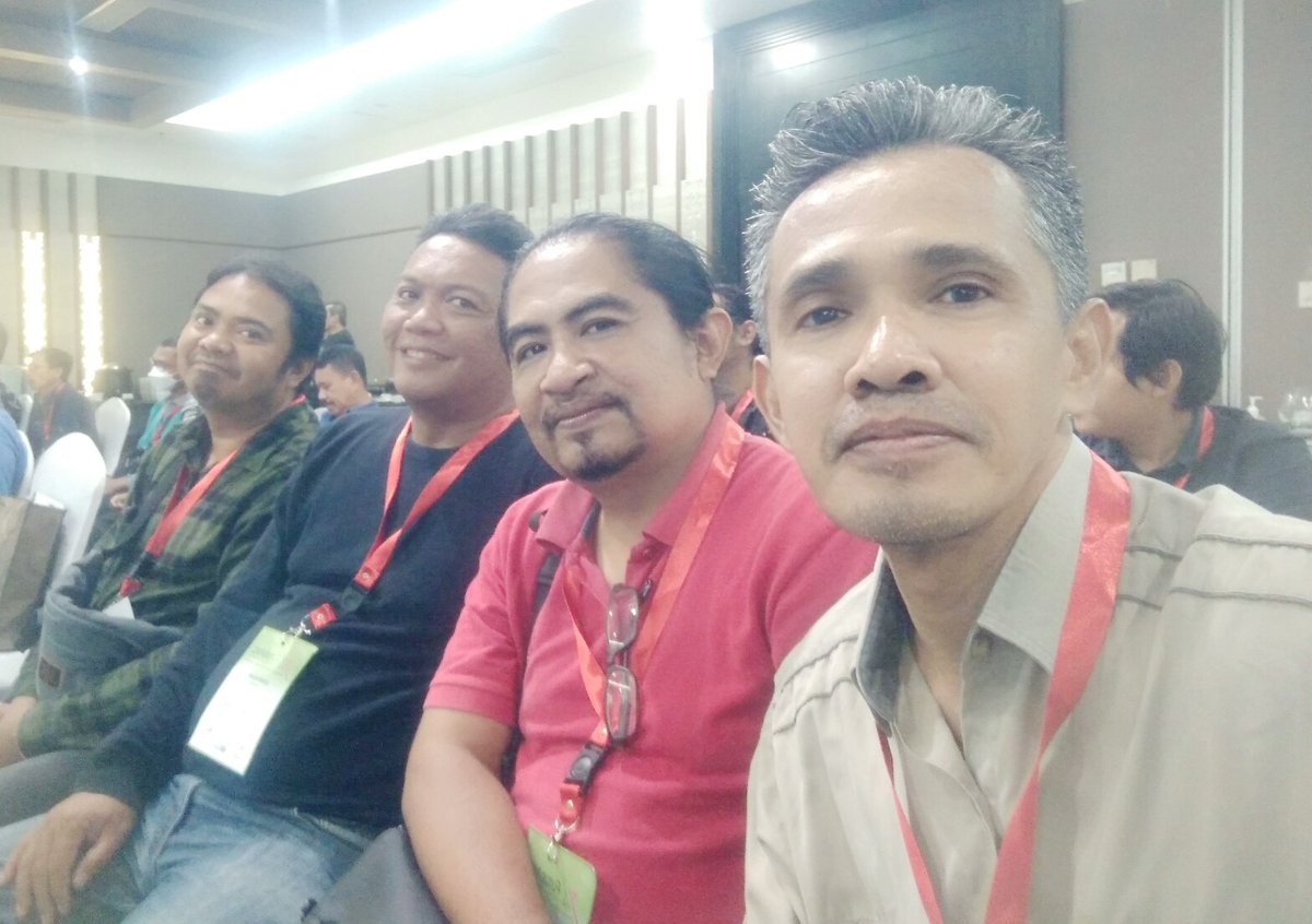 eFKarchitect_FK's tweet photo. Colaborition Seminar, 
Indonesian Institute of Architects Bali,
FuturArc and BCI Central, 
SUSTAINABILITY PROJECT DESIGN UPDATE,
KOEMPOEL Lagi KITA..!!! 

#iaibali
#futurarc
#bcicentral
#architectbali
#architectlife https://t.co/EWYb5W1jG2