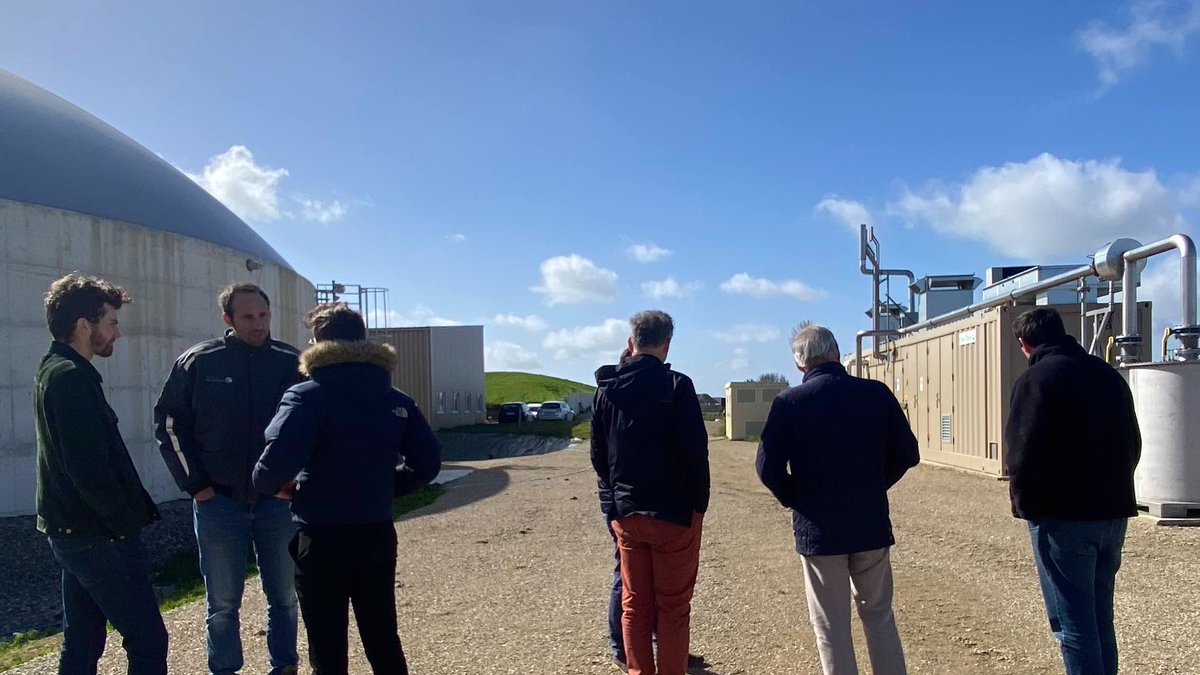 axibio's tweet photo. En somme, la méthanisation est une opportunité à saisir pour les agriculteurs et les collectivités, pour construire ensemble un avenir plus vert et plus durable.#biodiversité #environnement #recyclage #méthaniseur #abribac #gaïabox #biodéchets #compost #biogaz #digestat #bio https://t.co/567efw3RCF