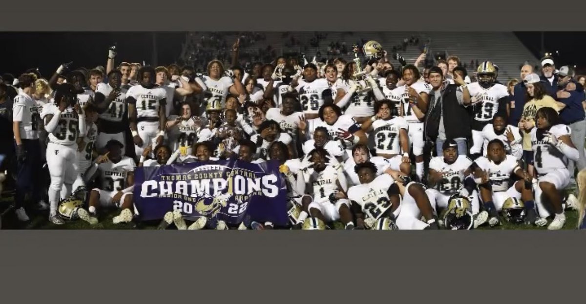 Humble_child34's tweet photo. Everyone I need your help to support my brothers and I. We are doing a fundraiser, and our goal is 50,000 dollars. Anything can help us out. If you can help us out, text me on twitter.
@tcchsyjfootball https://t.co/cTvKV5PWxj