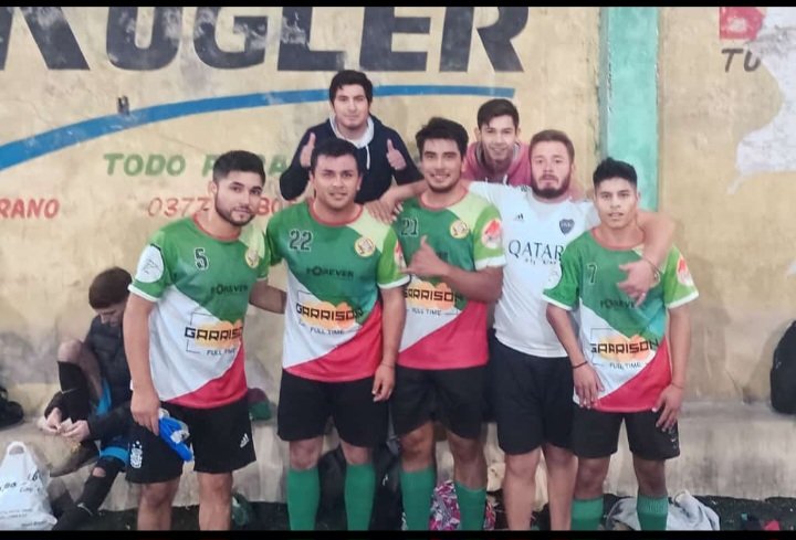 Se clasificó a 4tos ⚽️                                Vamos AGENCIA 433 👏