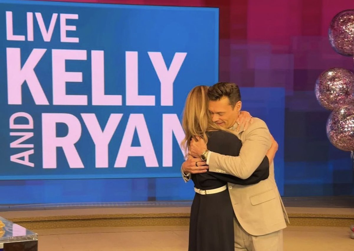 Thank you @RyanSeacrest for six years of fun! 🥳✨