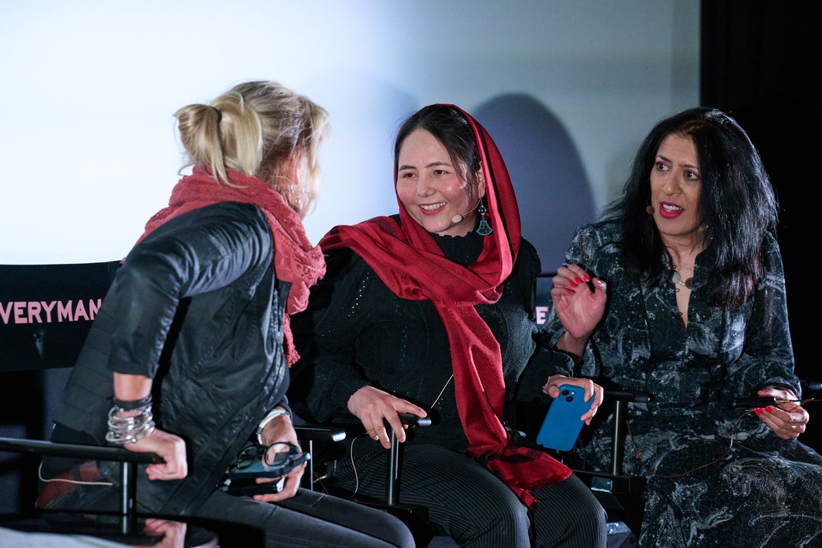 Honoured to chair a discussion with <a href="/ZahraJoya/">Zahra Joya</a> <a href="/Zehra_Zaidi/">Zehra Zaidi</a> and <a href="/AlexCrawfordSky/">Alex Crawford</a> about the <a href="/SkyNews/">Sky News</a>  film Defying the Taliban. Now it's time for the UK government to act to provide safe routes for woman at risk in Afghanistan. Thanks to <a href="/Everymancinema/">Everyman Cinema</a> and <a href="/Anotherway_Now/">Anotherway Now</a>