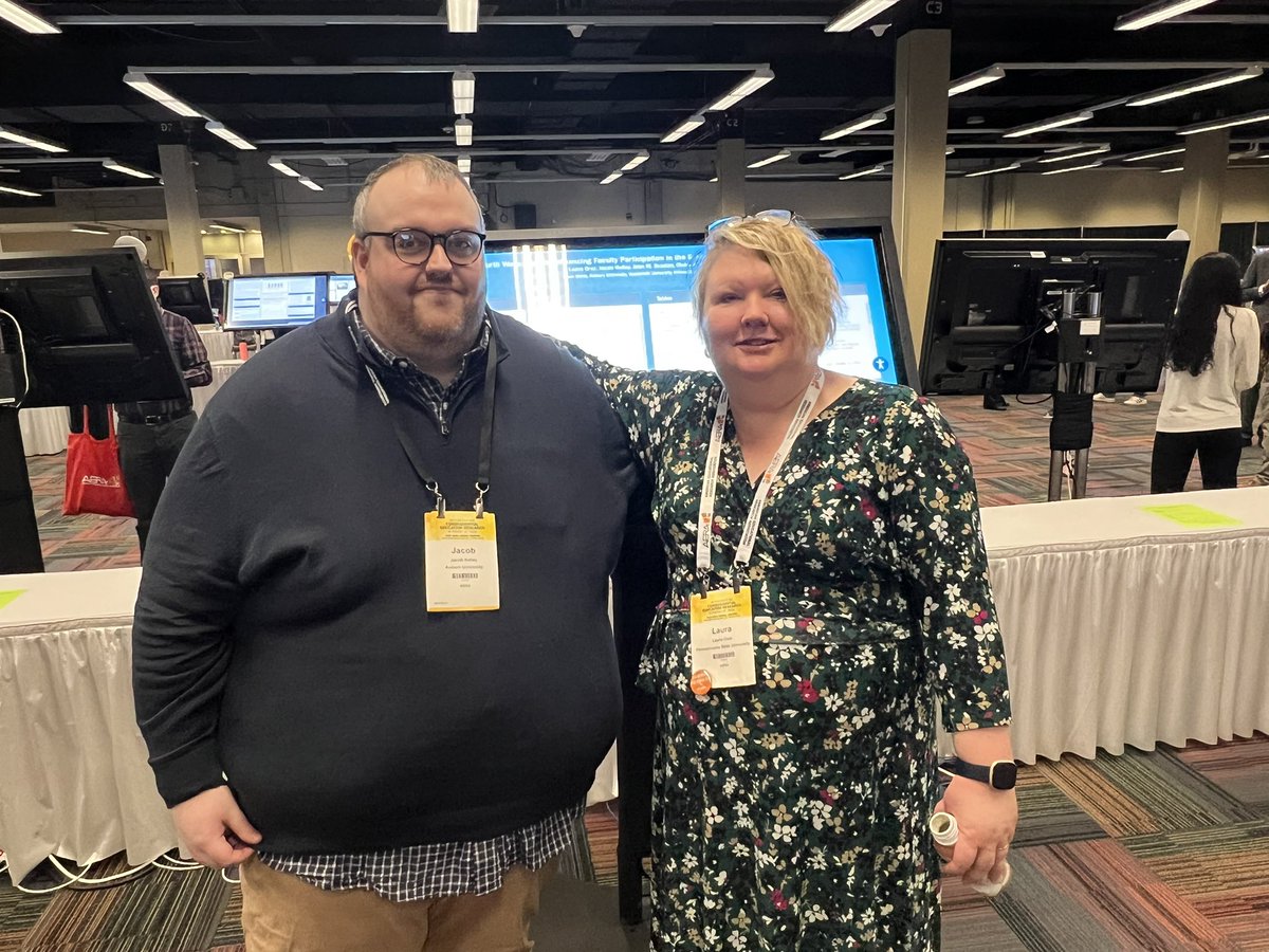 Many rich conversations about faculty motivation to engage in SOTL, Learning Analytics, Learning Communities, and more at this morning's poster session #FTEDSIG #AERA2023