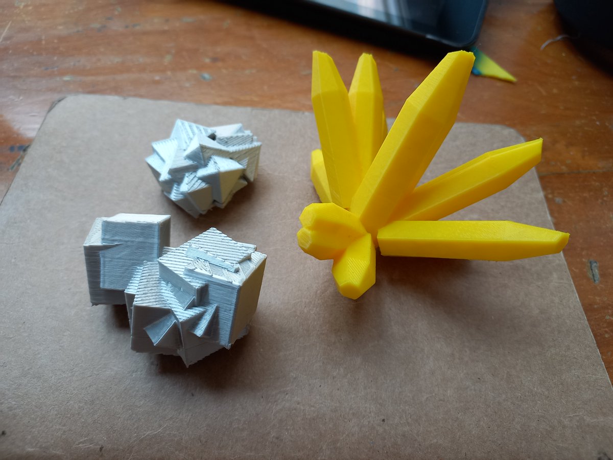 GusMerckel's tweet image. Making minerals with #CodeBlocks on @tinkercad and printed on #Ender3 @Creality #Geology #STEAM #Math