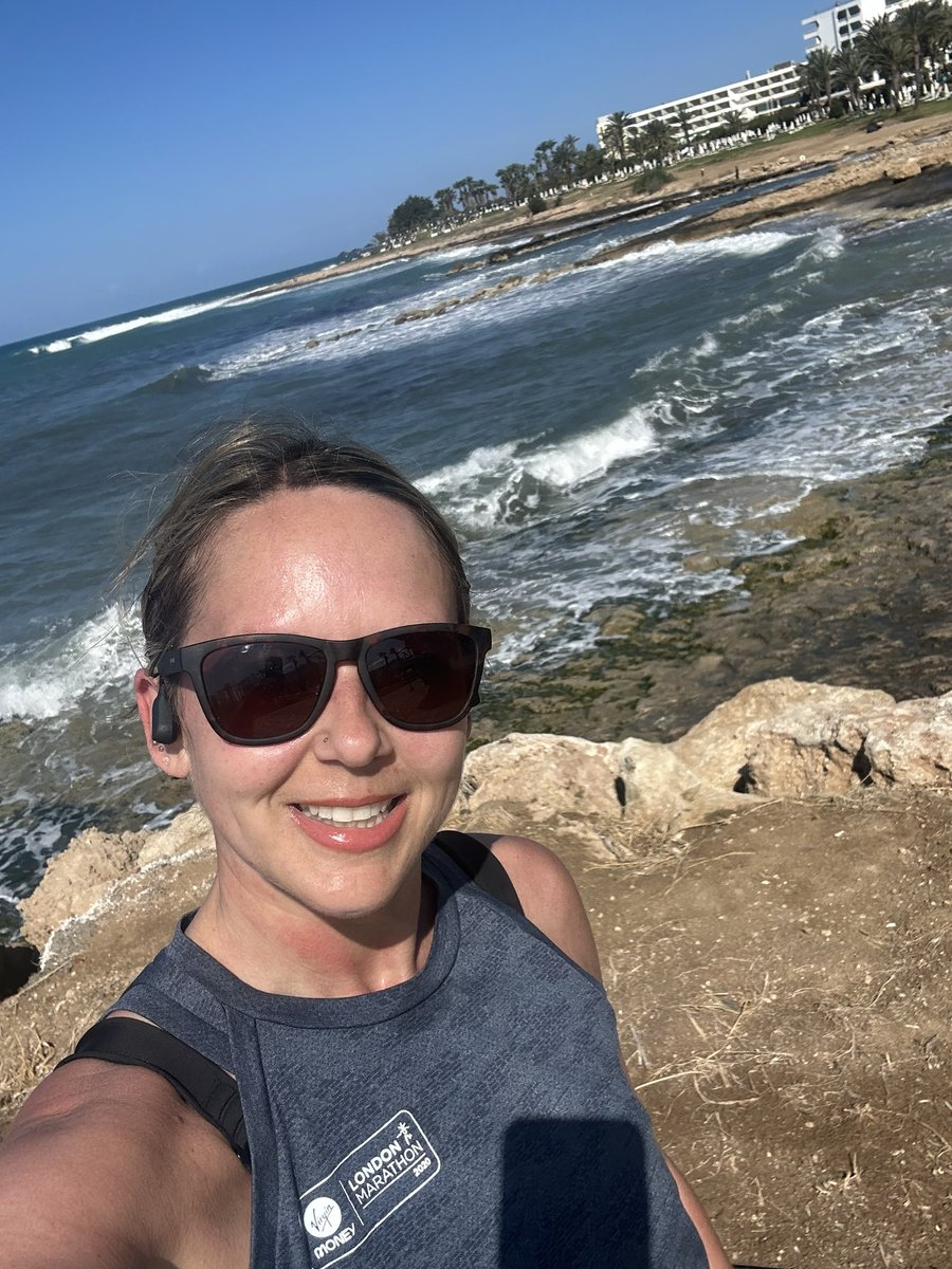 alrightpoppets's tweet image. Holiday running…perfect post Covid boost! 11 miles done this week and probably a few mojitos sweated out 🤣 I’ll never be fast but I’m ok with that ❤️ Onwards &amp;amp; upwards 

#ukrunchat #runr #running