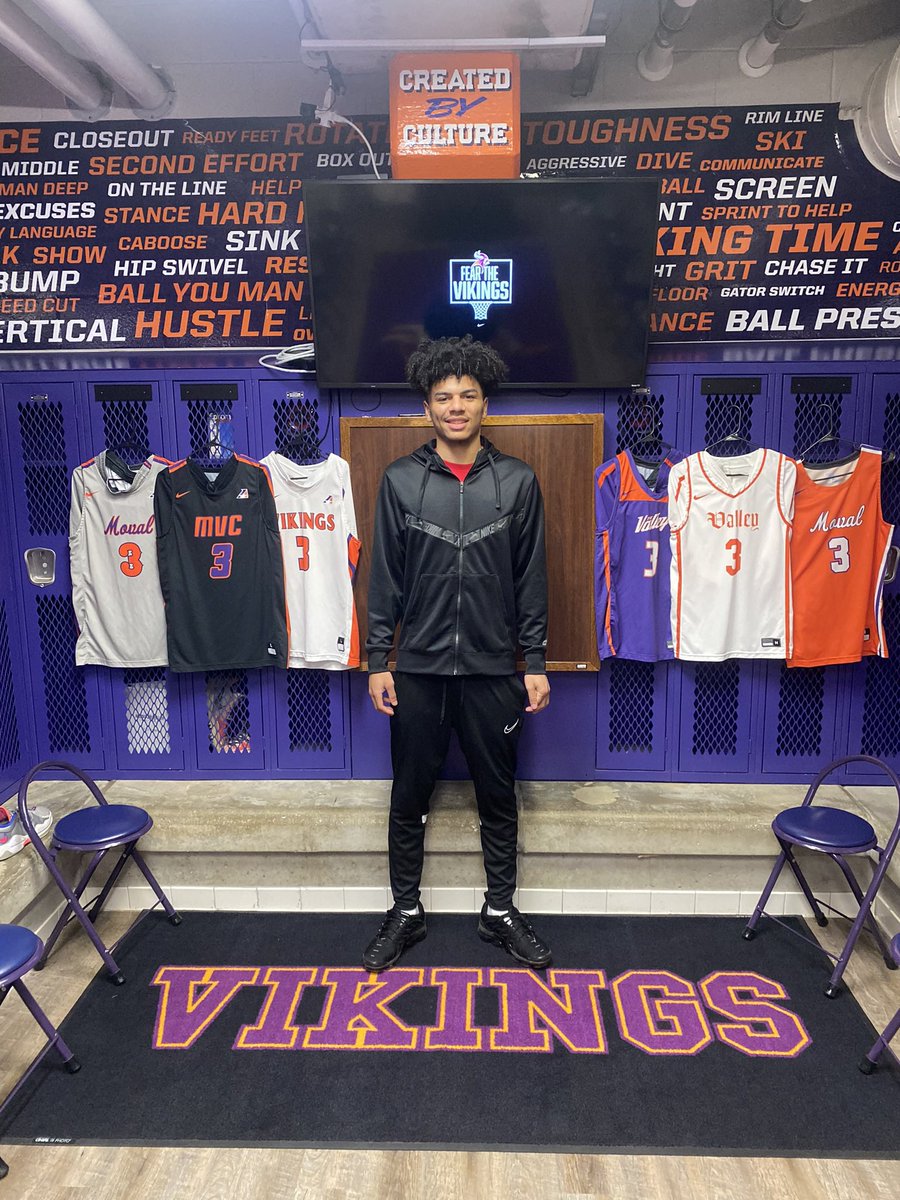 Sterling Vinson tweet media