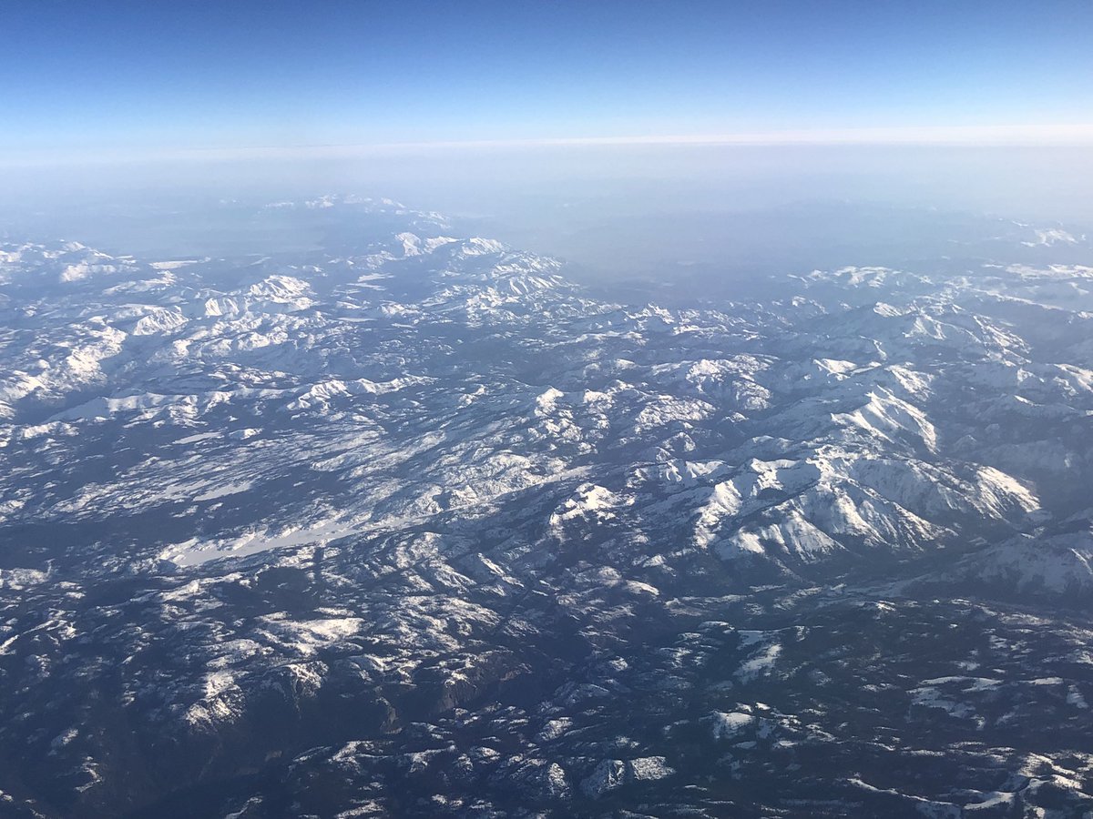 gavingrounds's tweet image. Good morning Earth!  Another amazing day in the cosmos!  Thank you for sharing your beauty and awesomeness with us today.

#nofilter #5secondtourist #travel #travelphotography 

@AlaskaAir