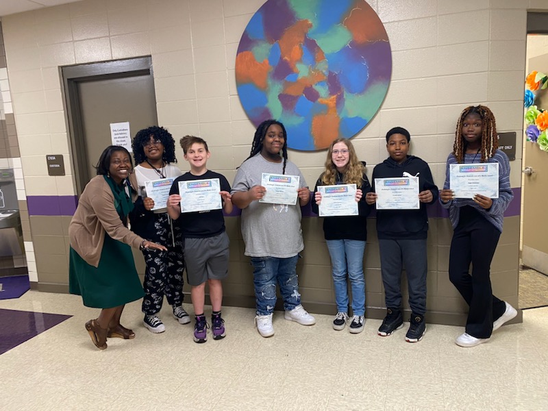 Congrats to our AAA Middle School Stellar students of the week! We are proud of their commitment to excellence. @HSVMagnet <a href="/kitrisetorain/">Kitrise Torain</a> #OurBestAlways
6th Grade
·Brandon Rucker
·Amelia Burnham
7th Grade
·Chaiyim McCobbie
·Hayden Crowder
8th Grade
·Jeb Moore
·Emylee Drummond