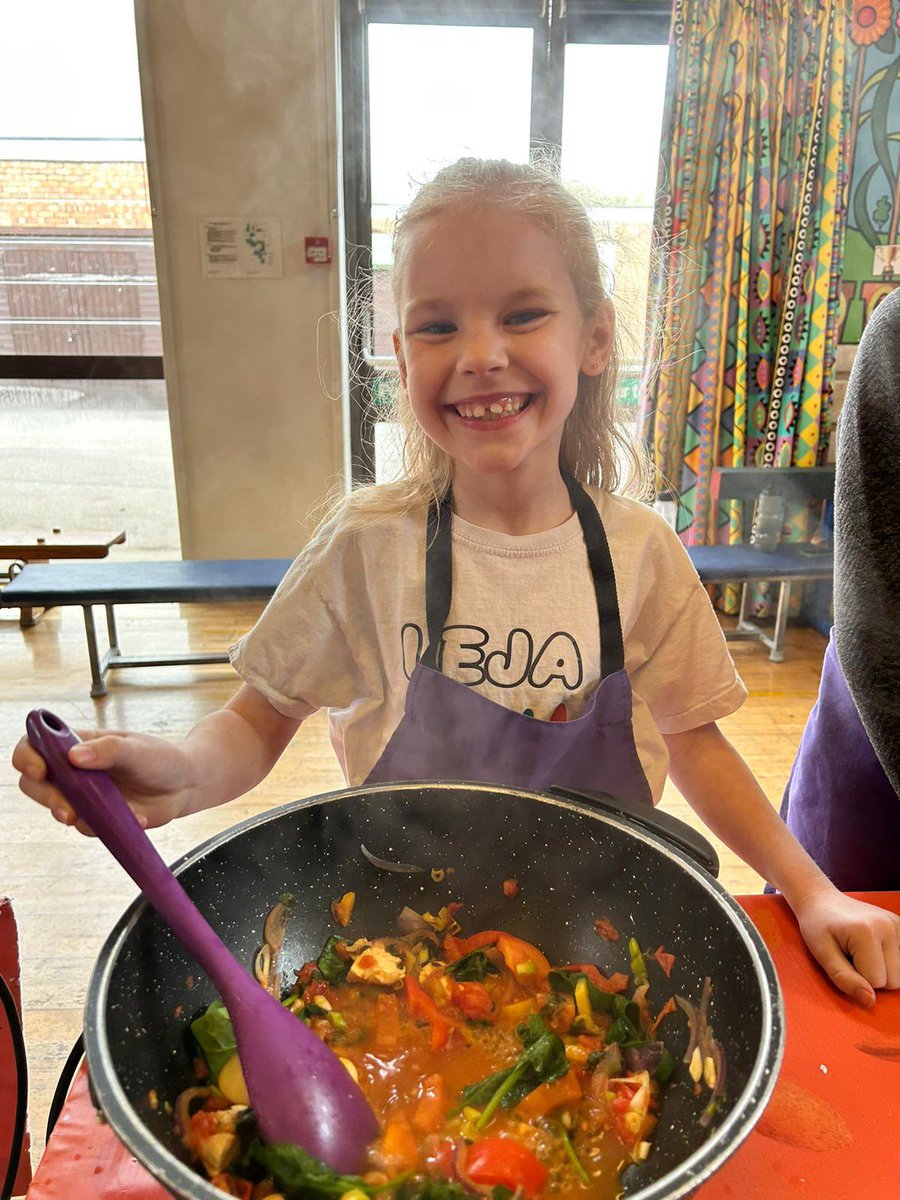 inspire+ (@inspire_plus) on Twitter photo To finish off our Bourne HAF club this week the children have been working with Darren today from <a href="/Rootstofood/">Darren Tinkler</a> cooking up some extremely yummy pasta and rice dishes!! Itβs been a fantastic camp in Bourne & we cannot wait to be back again! #HAF2023 <a href="/LincolnshireCC/">Lincolnshire County Council</a> <a href="/ActiveLincs/">Active Lincolnshire</a> To finish off our Bourne HAF club this week the children have been working with Darren today from <a href="/Rootstofood/">Darren Tinkler</a> cooking up some extremely yummy pasta and rice dishes!! Itβs been a fantastic camp in Bourne & we cannot wait to be back again! #HAF2023 <a href="/LincolnshireCC/">Lincolnshire County Council</a> <a href="/ActiveLincs/">Active Lincolnshire</a>
