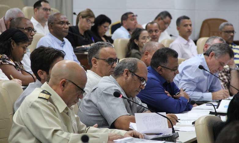 ManuelSobrinoM's tweet photo. En reunión anual de @minalcuba🇨🇺, presidida por @MMarreroCruz, evaluamos los resultados del trabajo en 2022 y las proyecciones para el presente. Entre las prioridades destacan aprovechar las reservas a nivel local y atender a los productores agropecuarios, desde la contratación👇 https://t.co/7z1ARkiviX