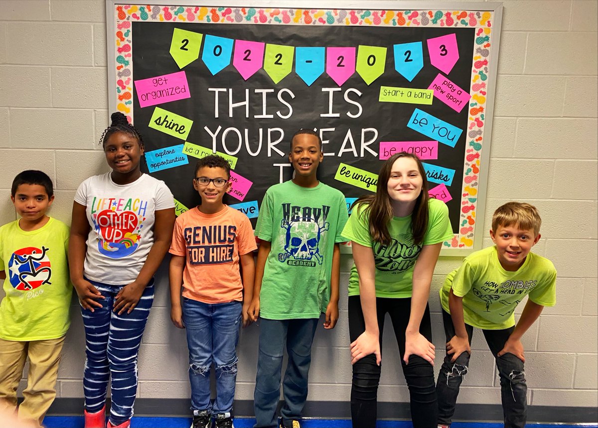 We hope everyone is having a great Spring Break and is refreshed and ready to #AttendTodayAchieveTomorrow when #NPS returns on Monday! Before the break, #OceanView Elementary finished their #AttendanceChallenge week strong and tapped #BayView! 

#BeHereAllYear #SchoolEveryDay
