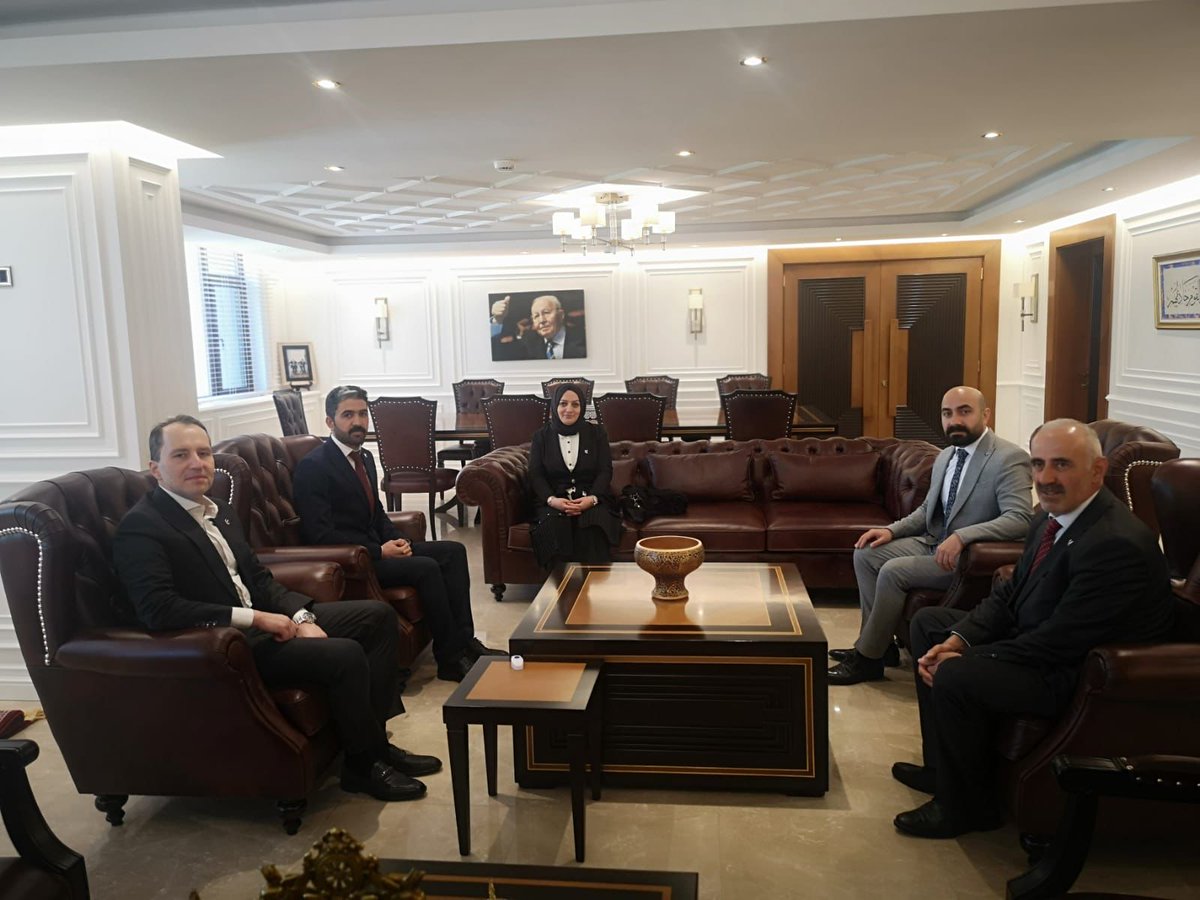 KplnAdnan's tweet photo. Genel Başkanımız Dr. Fatih ERBAKAN'la Hakkarimiz hakkında iştişarede bulunduk. Rabbim bu hak davada halk için çalışmayı nasip etsin. @rprefahpartisi @gencrefah #rprefahhakkari https://t.co/ZV6K18KCXm