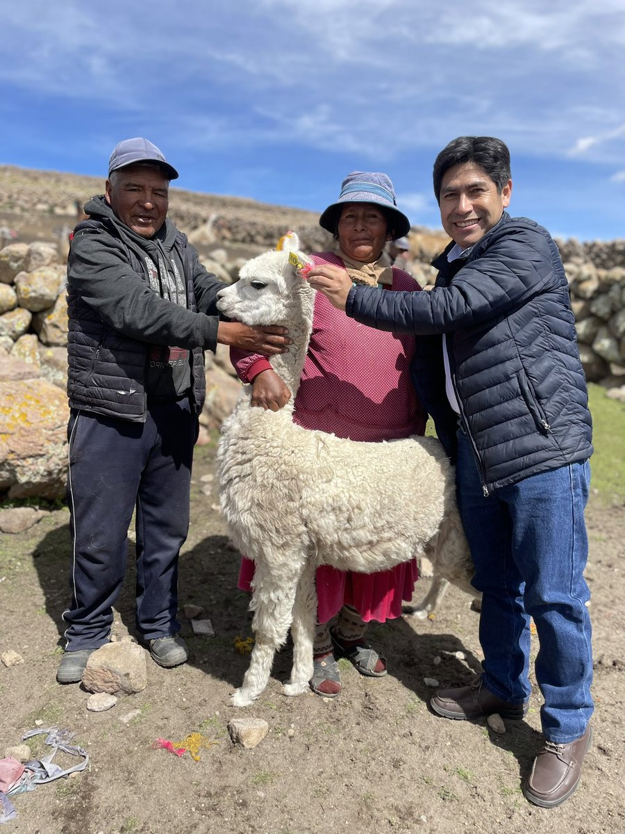 Con enorme alegría y gratitud los hermanos del Distrito de #Pizacoma de la #MLT2023 el Pr. Tomás Velasque y el Pr. <a href="/JOELGUIMAC/">JOEL GUIMAC  TAFUR</a> entregan las primicias para Dios. #PrimeroDios #Mayordomia #DiscipulandoconPasion