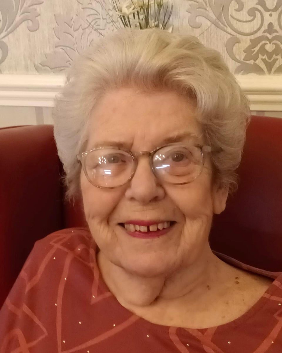 BonehillLodge's tweet image. Earlier this week a few of our ladies had a great visit from our hairdresser! 💇🏼‍♀️✨

They had their hair washed, cut and curled in the style of their liking! 💆🏻‍♀️
They’re looking lovely and feeling every more confident! 🤩

#carehome 
#haircut #hairstyles