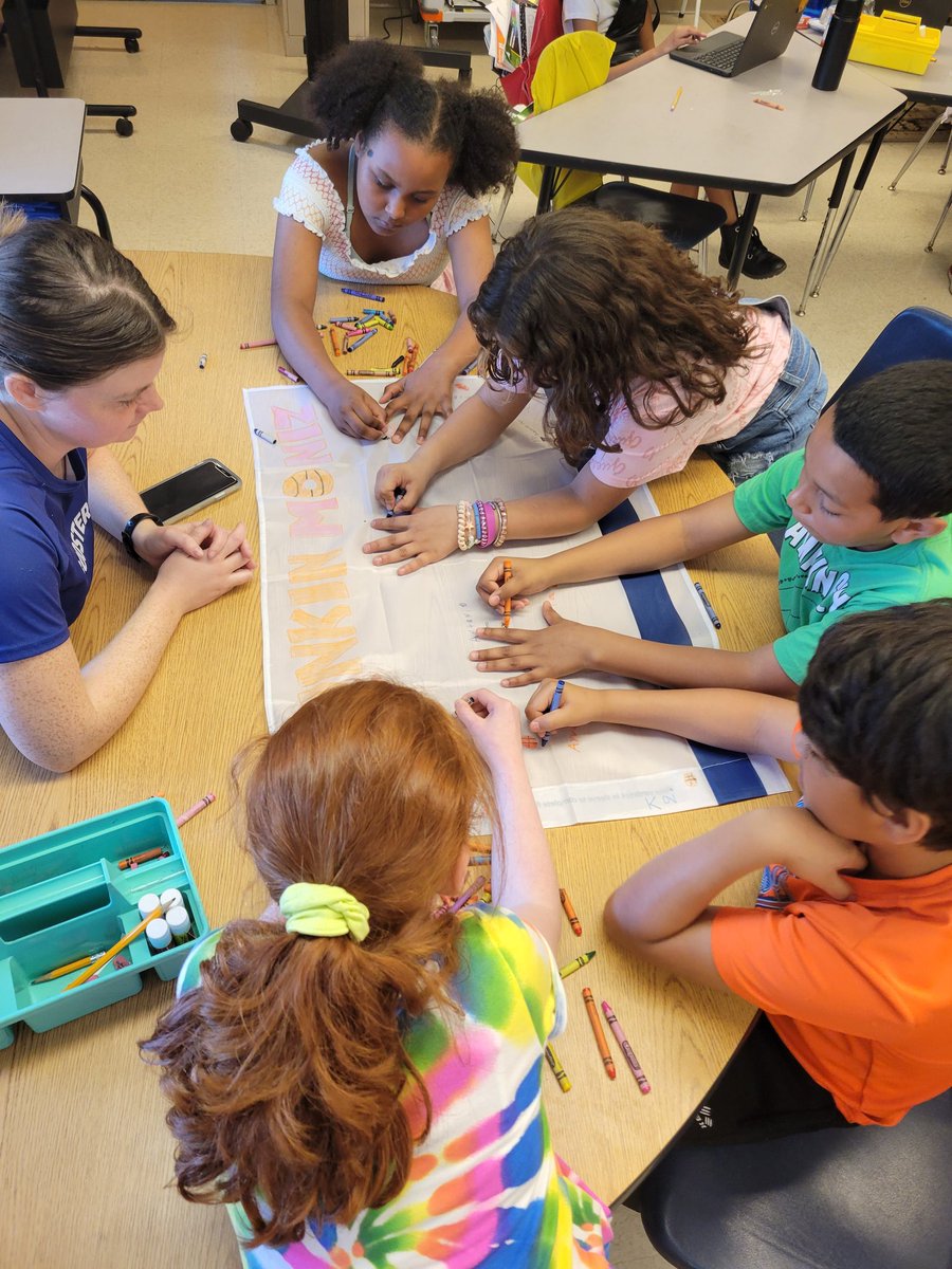 Check out our Fun Run flag! <a href="/Taunton_Schools/">Taunton Public Schools</a> <a href="/Elizabeth_Pole/">Elizabeth Pole Principal</a> <a href="/choosebooster/">Booster</a> #DunkinMoniz