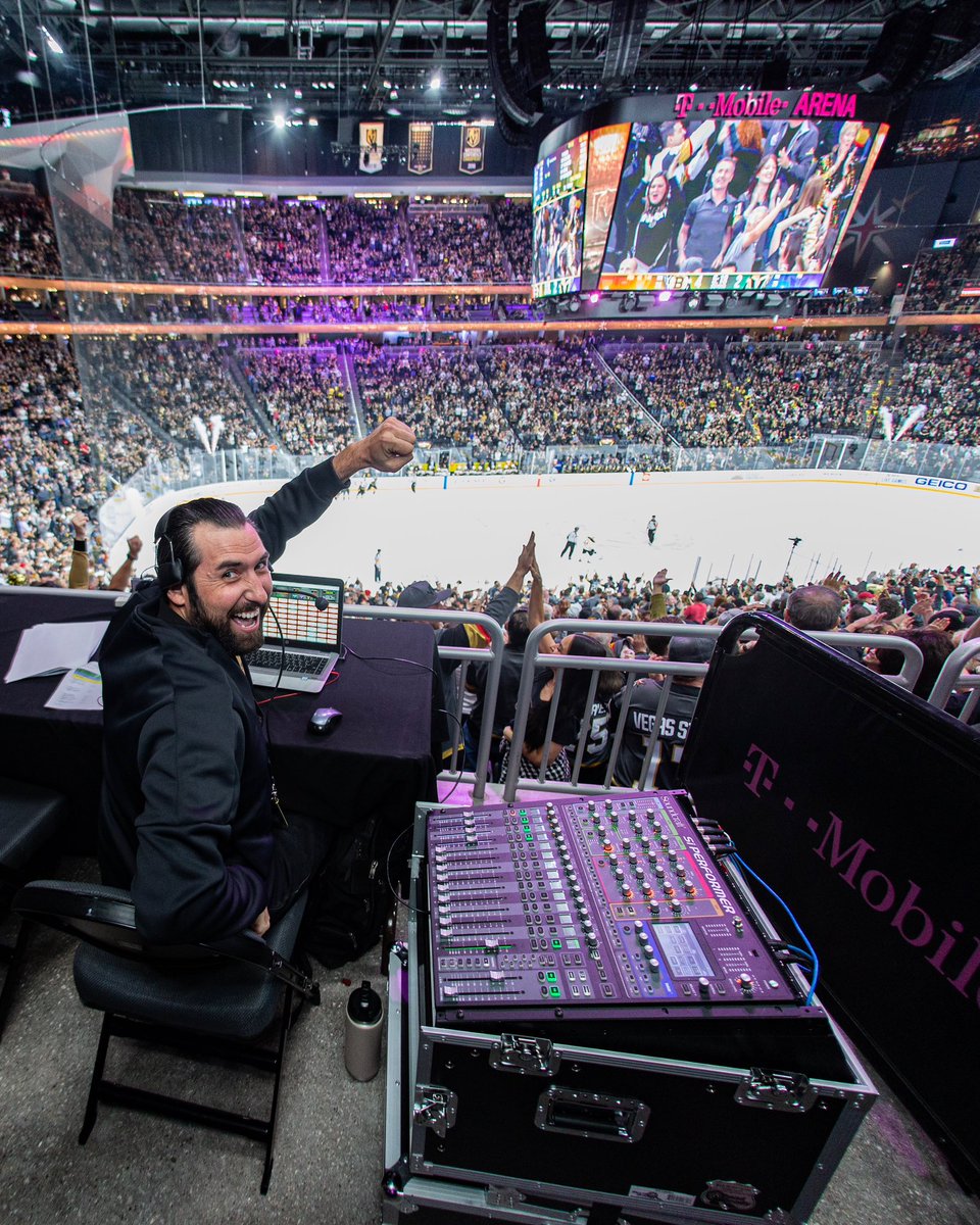 #VGK are pacific division champs! Cheers to all of the #VegasBorn 🏆🏰🥂