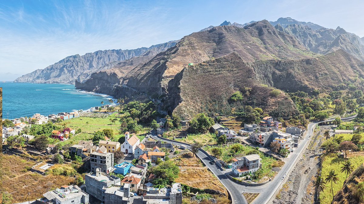 🇨🇻 🏝️ Weltbank finanziert #Tourismus|projekt in #CaboVerde: Die Bank stockt ein bereits laufendes Projekt mit einem Kredit über 10 Millionen US-Dollar auf. Auch in anderen Ländern fördern Geber Tourismusprojekte 👉 africa-business-guide.de/de/meldungen/w…
