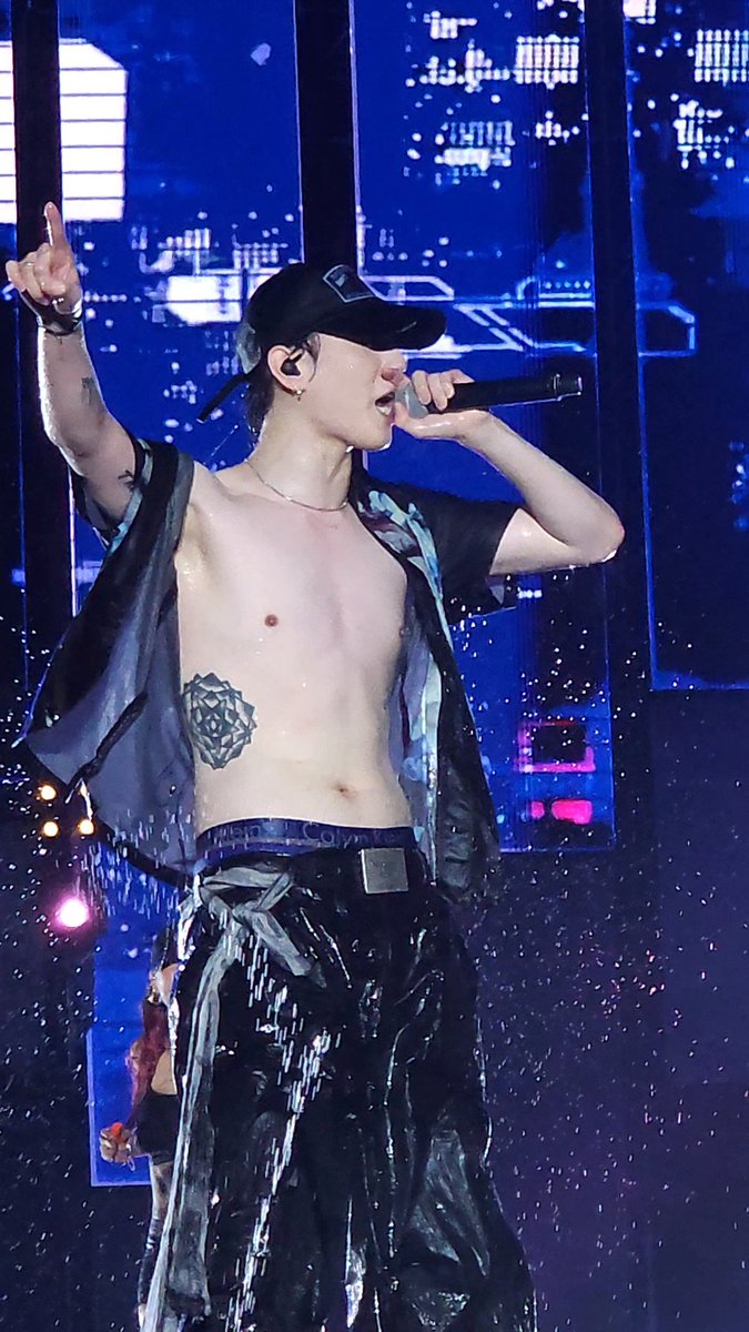 g7numberone's tweet photo. สุขสันวันสงกรานต์ กับความฮอตความขาวของสองแสบเพื่อนรัก
💦💦💦
13.04.23
#WaterBombBKK_YugyeomSilverTeam 
14.04.23
#แบมแบมสงกรานต์66

#WaterbombBangkok2023 https://t.co/584lRLUPWw