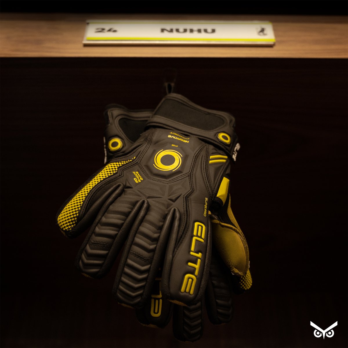 Union_Omaha's tweet image. 🧤 Happy #InternationalGoalkeeperDay!

Retweet for a chance to win a pair of gloves worn and signed with a personalized message by two-time @USLLeagueOne Golden Glove winner @lilshido 🙌

#OneMeansAll