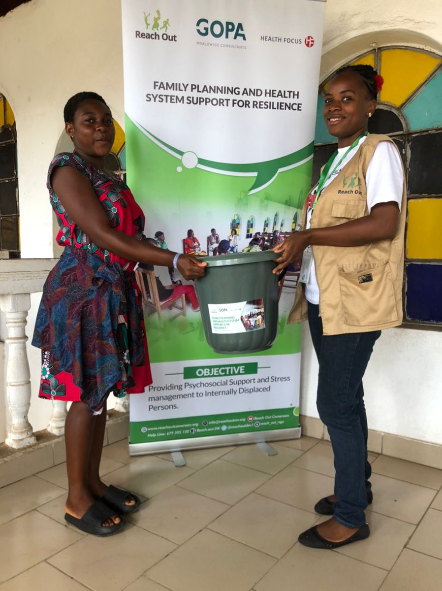 reachoutdev1's tweet photo. Following a needs assessment of internally displaced persons in Limbe 3, we provided dignity kits (sanitary pads, bathing soap, toothbrush, toothpaste, pants, towels, plastic buckets) to 100 girls and women, to help meet their hygienic needs.  @giz_gmbh https://t.co/FmllErcz0e