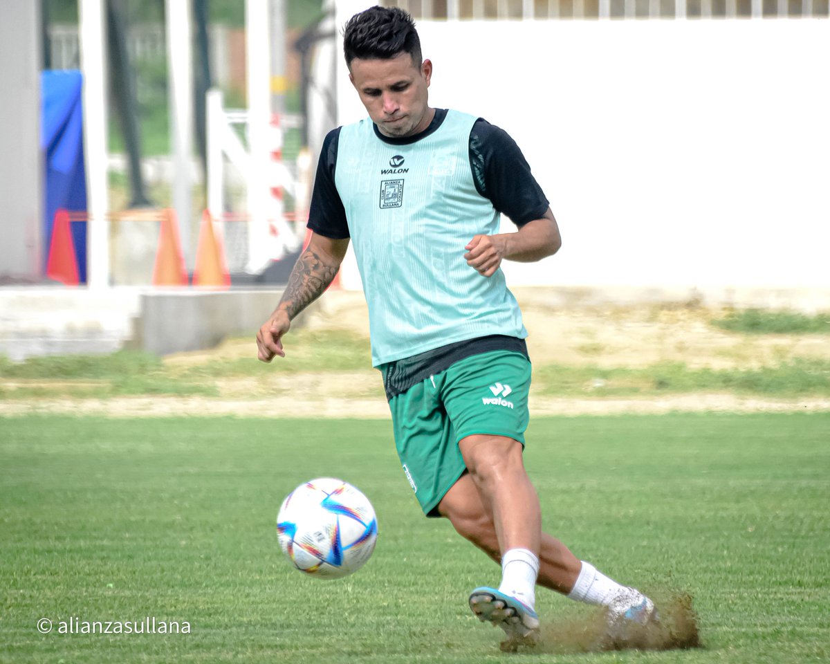 𝗖𝗢𝗡 𝗟𝗔 𝗠𝗔𝗚𝗜𝗔 𝗗𝗘𝗟 𝟭𝟬 🇨🇴✨⚽

Nuestro Vendaval sigue poniéndose a punto para nuestro próximo encuentro. 

#VamosVendaval 🌪️
#OrgulloDeLaRegión