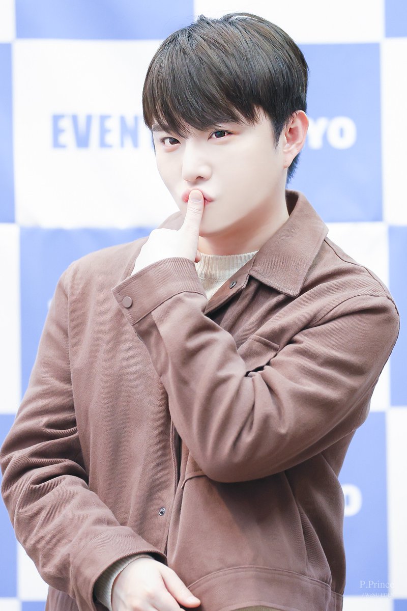 bigflo_pp's tweet photo. 230308
230309
#EDEN  #이든 
#위앤유　#WeNU
@JUNGEDENx92 https://t.co/fmA4MvvD1x