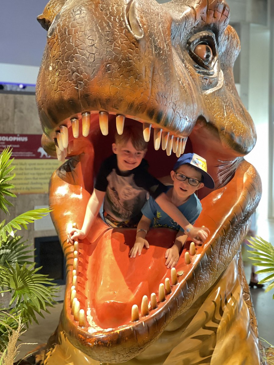 Belle Plaine Elementary having a great day of experiential learning.  @BPESPrincipal <a href="/kelatwork/">Kelly Arnberger</a> <a href="/ExplorationKS/">Exploration Place</a>