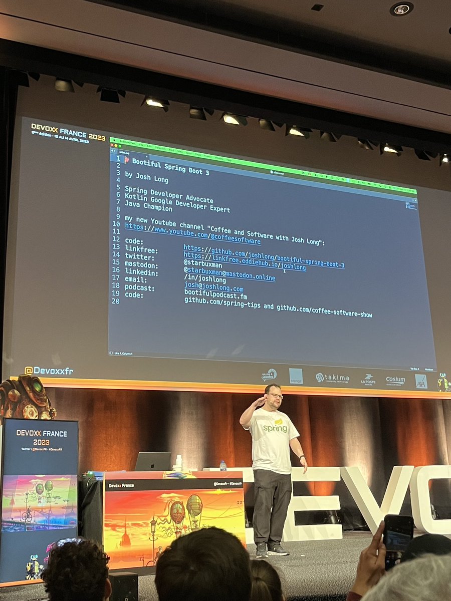 AdriHellec's tweet image. What a great and fun session on #SpringBoot3 by @starbuxman at @DevoxxFR!