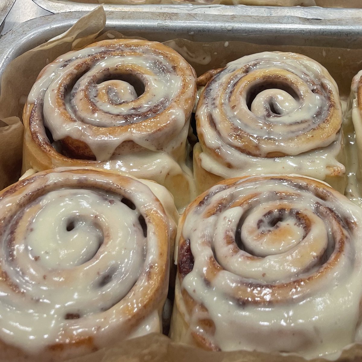 Cinnabon's tweet photo. if i had to speak about love i’d tell them about THIS https://t.co/H3Sgv40h8a