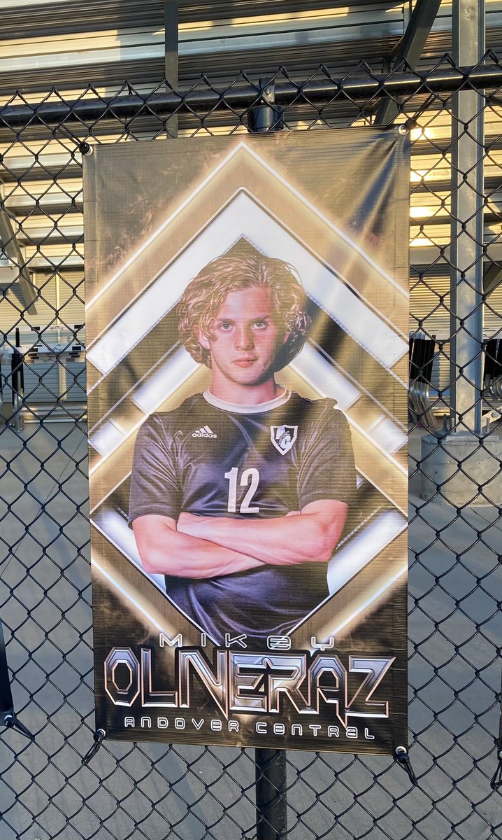 andvrcntrlchrs's tweet photo. From soccer senior night to college signing, we are so PROUD of our #12 @ACJaguarSoccer singing Sr. Michael Olivarez who is going on equal top music 🎵 &amp; soccer ⚽️ scholarships to @FriendsU Congrats Mikey!!!! #signingday #scholarship #involved https://t.co/dAnvkEUYr2