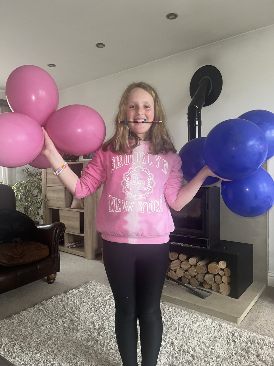 Keeping the memory alive by bringing a little part of #PCPC23 #PC23 home with me #DiscoBeads #Balloons thank you so much @mrscottwatkin @helen_laverty @DebDMA @ldnursedave @DavidHarling1 @TheRealSprigger @ElliegorRMN @MiXiT_MUSIC @edgehill @MaxineLDNurse see you next year ☺️