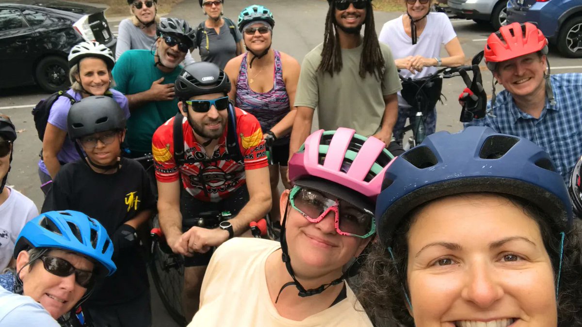 LovetoRide_'s tweet photo. What are your weekend bike plans? 🤔

We're manifesting sunshine for you all! ☀️ 

The Bike Month Challenge begins in two weeks - remember to register here: https://t.co/6yzw8uGHID 

Happy weekend riding! https://t.co/NTNZlu25E7