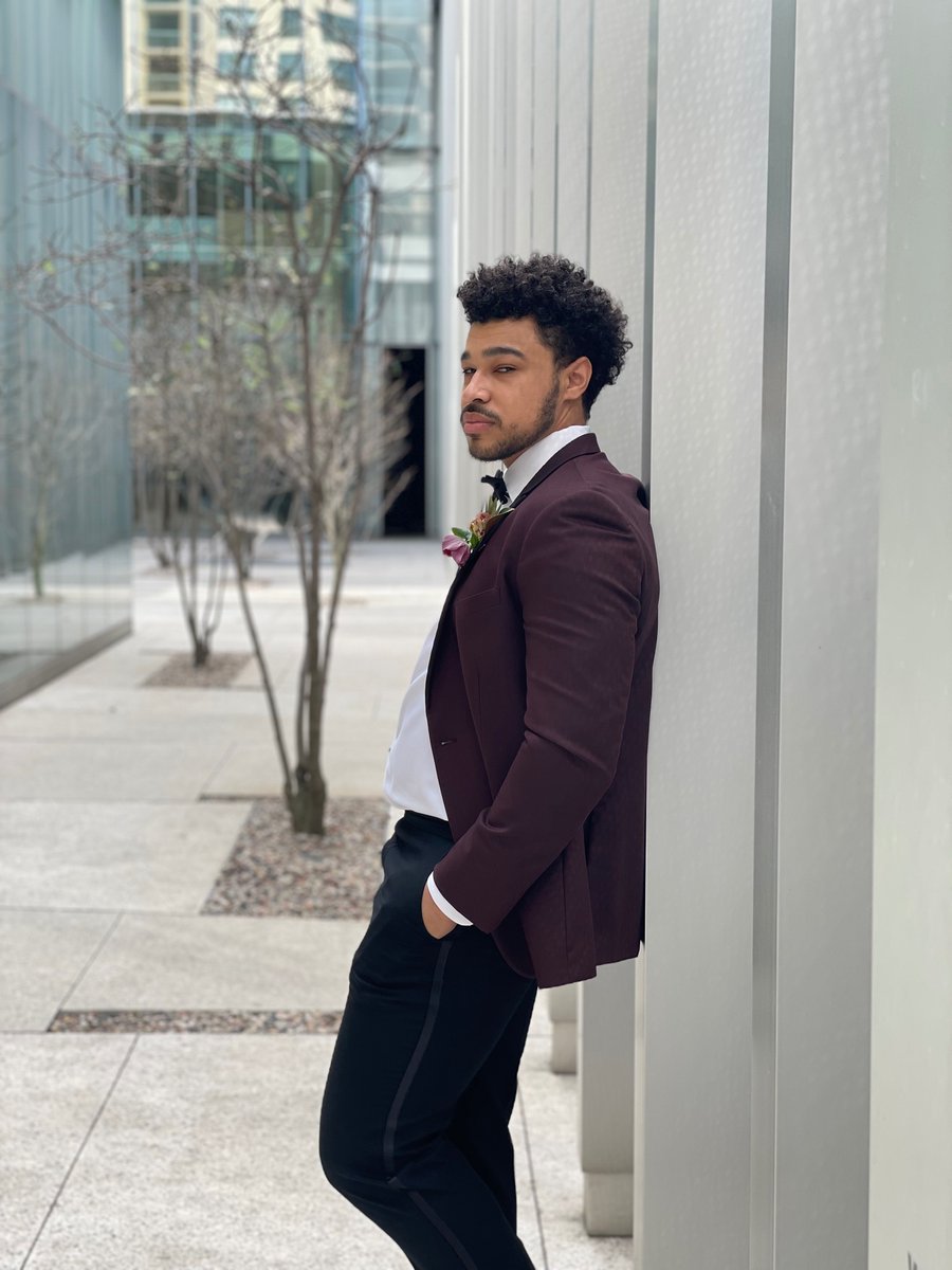 MYModelDump's tweet image. Guardin myself while I’m all on display